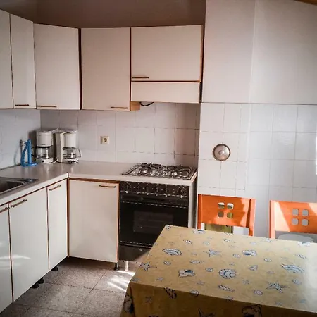 Apartment Poli Nadaline *