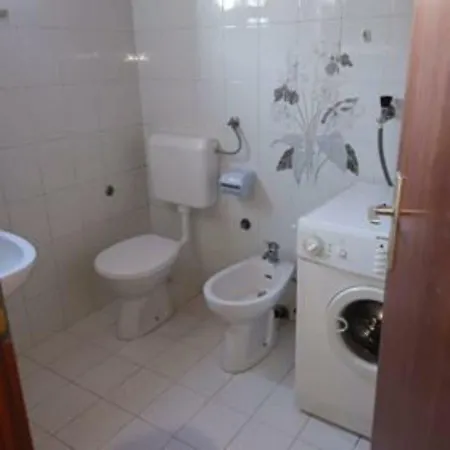Poli Nadaline Apartment